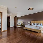 Infinity Atlantic Views Luxury - *