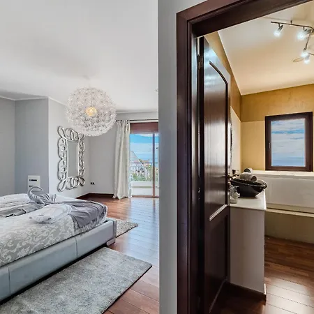 Infinity Atlantic Views Luxury - *