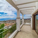 Infinity Atlantic Views Luxury - アデヘ