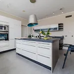 Infinity Atlantic Views Luxury -