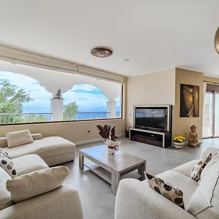 Luxuryvilla Heatedpool Costaadeje Panoramicseaview فيلة