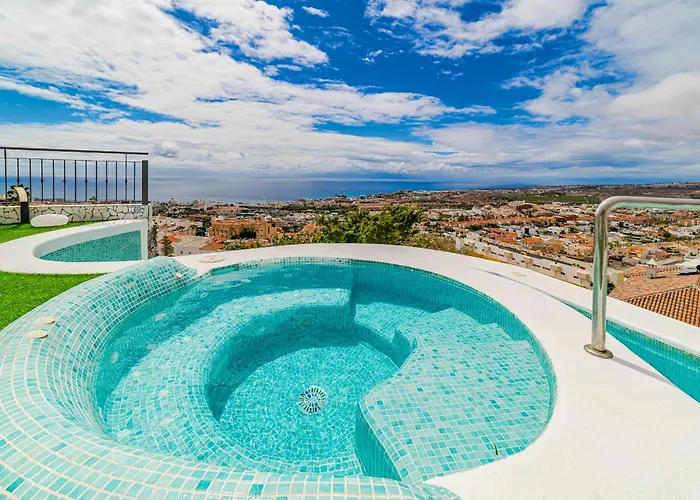 Luxuryvilla Heatedpool Costaadeje Panoramicseaview * Costa Adeje (Tenerife)