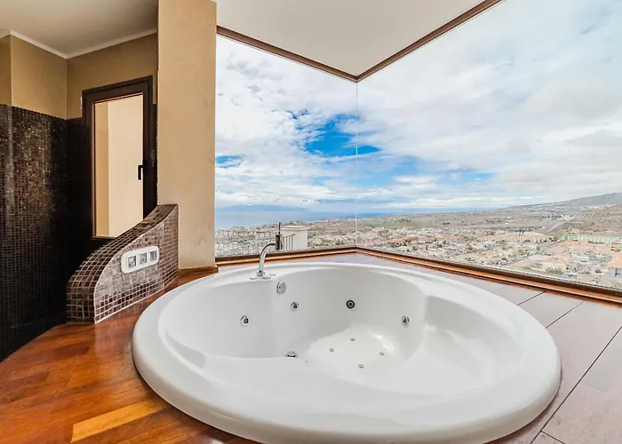 Villa Luxuryvilla Heatedpool Costaadeje Panoramicseaview Costa Adeje (Tenerife)